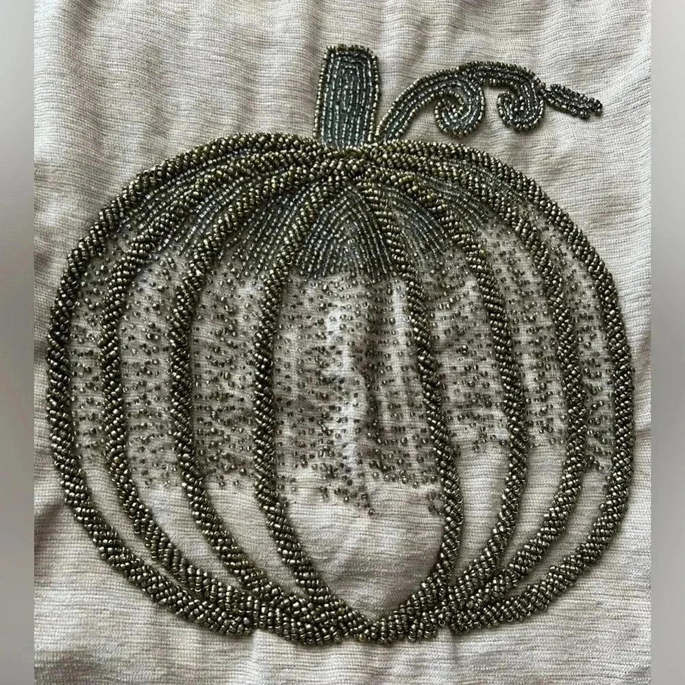 Family Gatherings | beaded pumpkin table runner